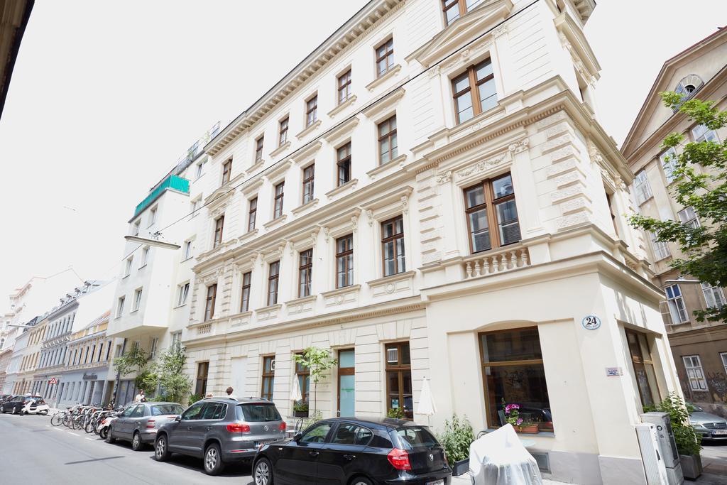 Deluxe Apartment Виена Екстериор снимка